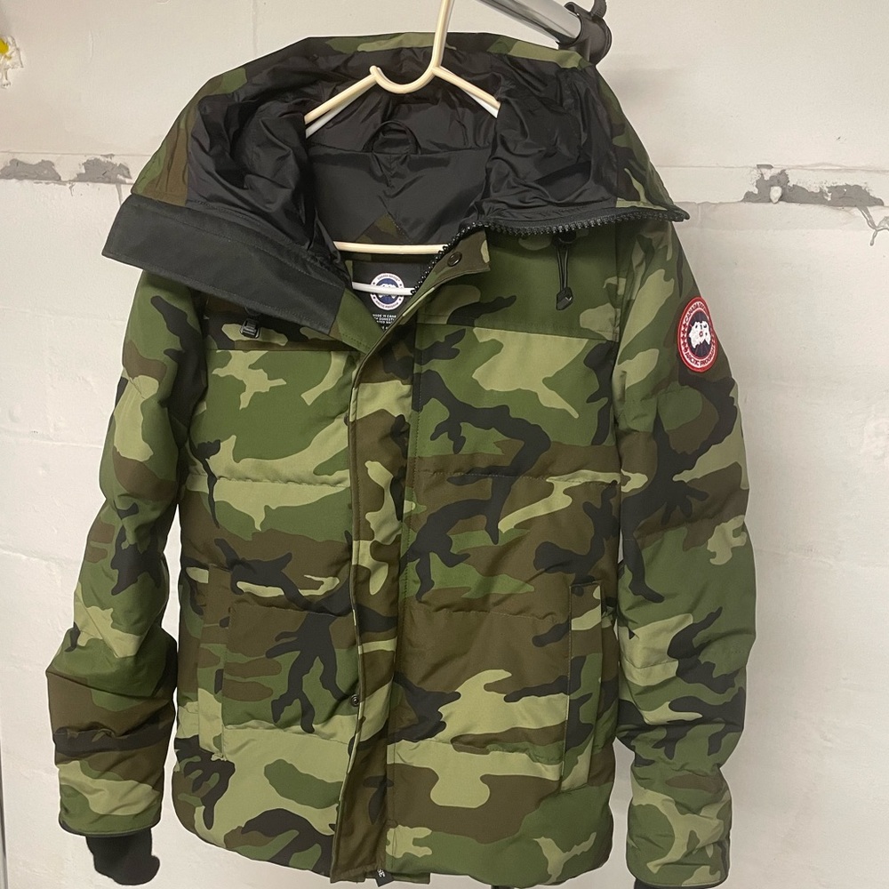Macmillan Camo Water Resistant Down Parka
CANADA GOOSE